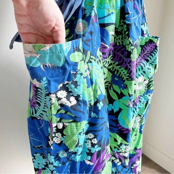 Blue Floral Vintage Pinafore Apron - Picture 12 of 17